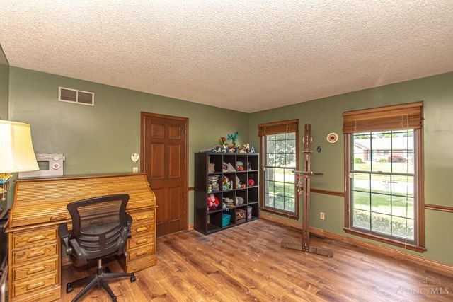 509 Tara Oaks Drive, Middletown, OH 45042