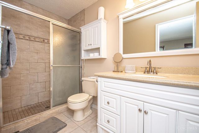 509 Tara Oaks Drive, Middletown, OH 45042