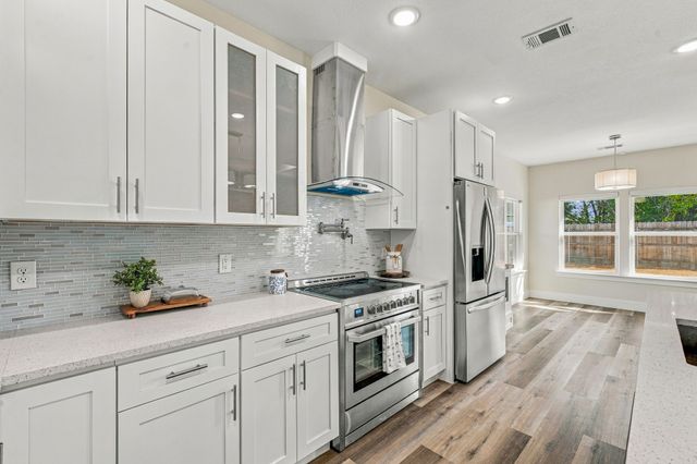 4825 Wichita Street, Granbury, TX 76048