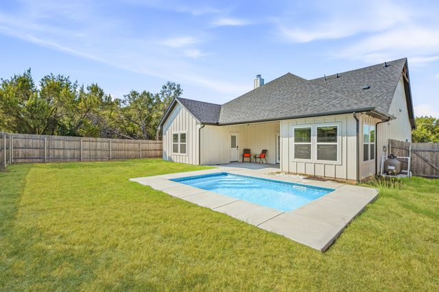 4825 Wichita Street, Granbury, TX 76048