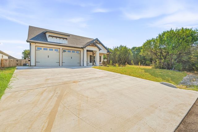 4825 Wichita Street, Granbury, TX 76048