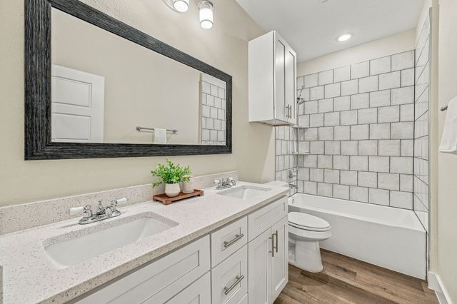 4825 Wichita Street, Granbury, TX 76048