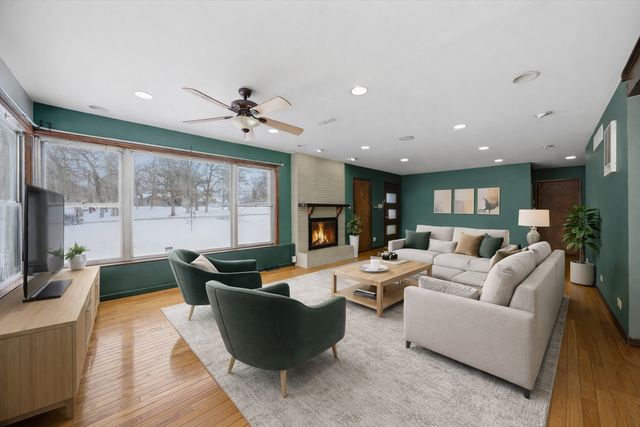 22939 Sherman Road, Steger, IL 60475