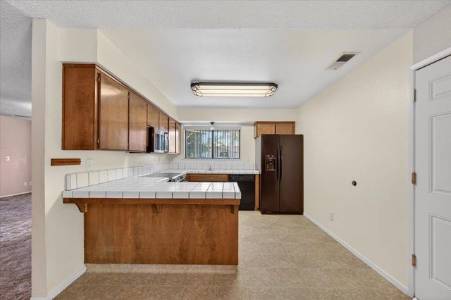 1715 Donner Avenue, Clovis, CA 93611