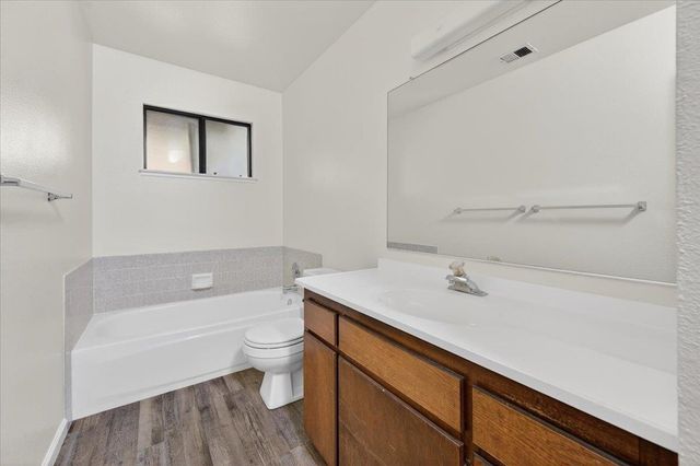 1715 Donner Avenue, Clovis, CA 93611