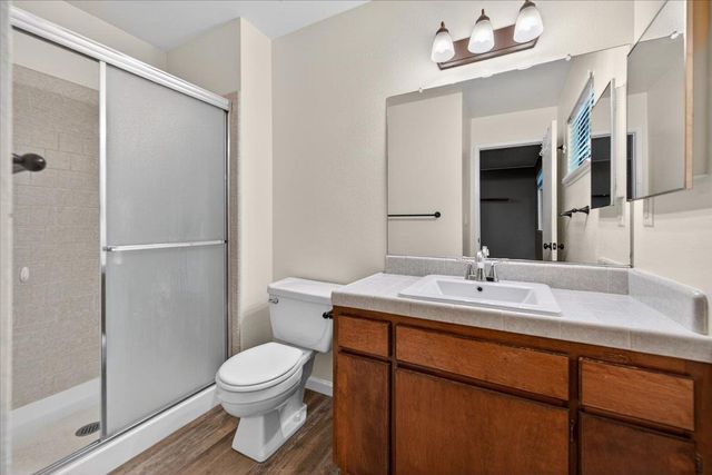 1715 Donner Avenue, Clovis, CA 93611