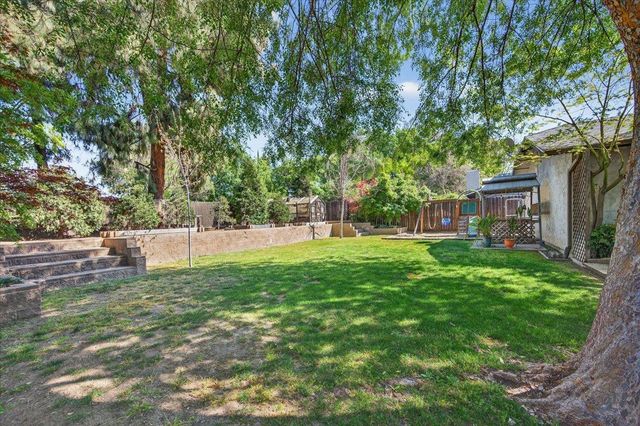 1715 Donner Avenue, Clovis, CA 93611
