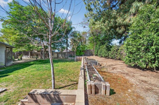 1715 Donner Avenue, Clovis, CA 93611