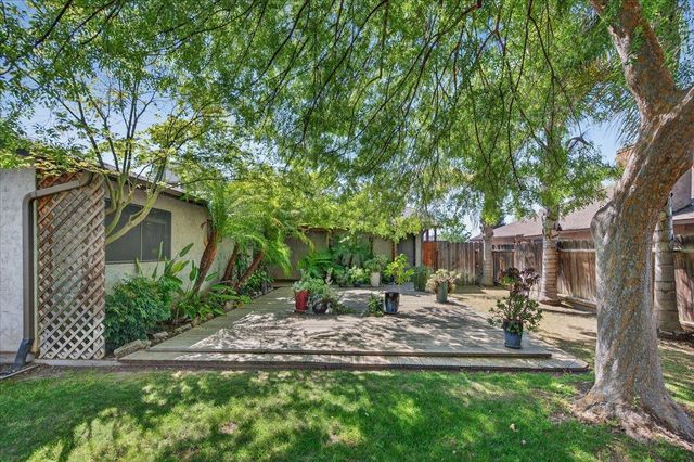 1715 Donner Avenue, Clovis, CA 93611