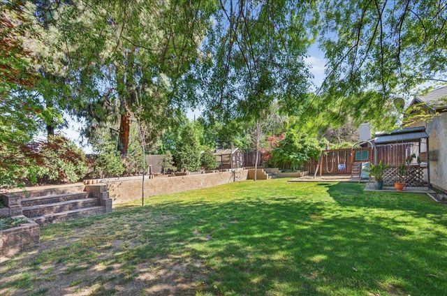 1715 Donner Avenue, Clovis, CA 93611