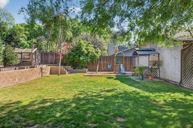 1715 Donner Avenue, Clovis, CA 93611