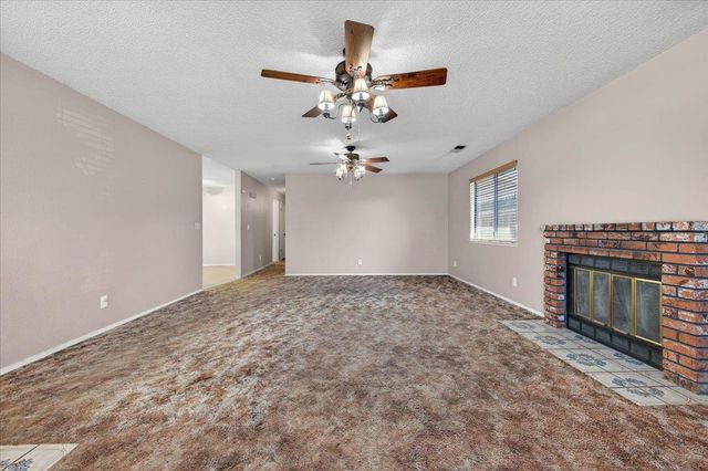 1715 Donner Avenue, Clovis, CA 93611