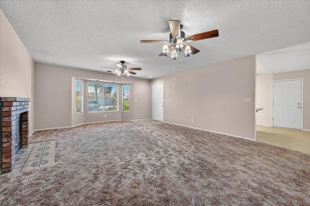 1715 Donner Avenue, Clovis, CA 93611