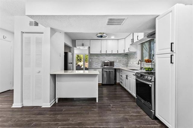 6363 BRANDYWINE Trail, Peachtree Corners, GA 30092