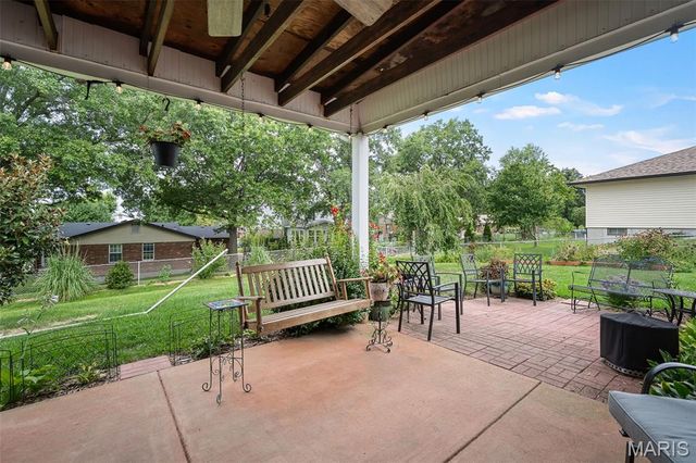 5535 Seagrave Court, St Louis, MO 63129
