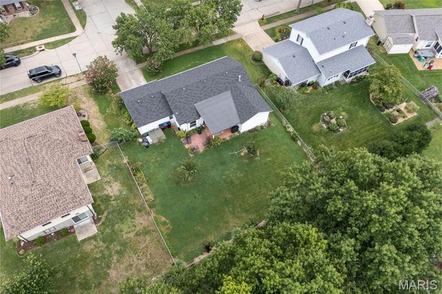 5535 Seagrave Court, St Louis, MO 63129