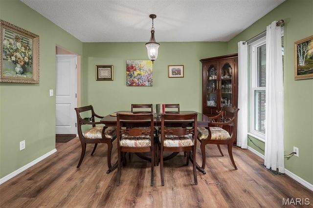 5535 Seagrave Court, St Louis, MO 63129
