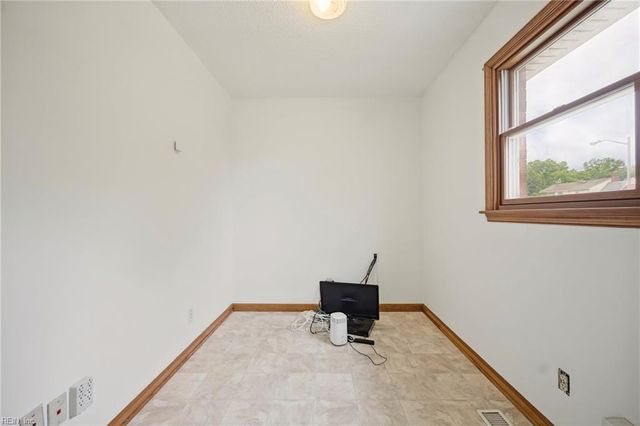 4161 Stonebridge LNDG, Chesapeake, VA 23321
