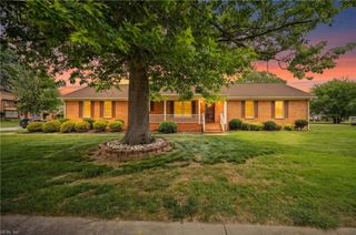4161 Stonebridge LNDG, Chesapeake, VA 23321