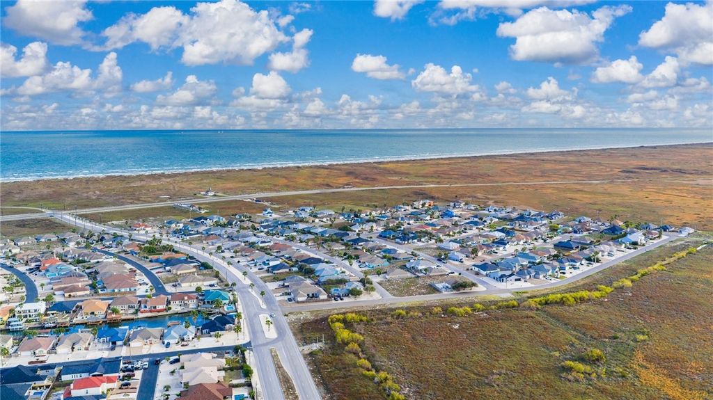 14229 Allamanda Dr, Corpus Christi, TX 78418 — photo 5