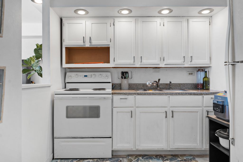7337 S South Shore Drive 1419, Chicago, IL 60649 — photo 2