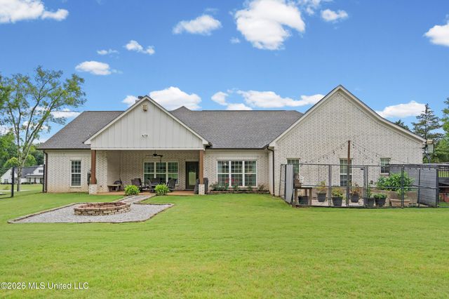 11752 Hidden Acres Drive, Byhalia, MS 38611