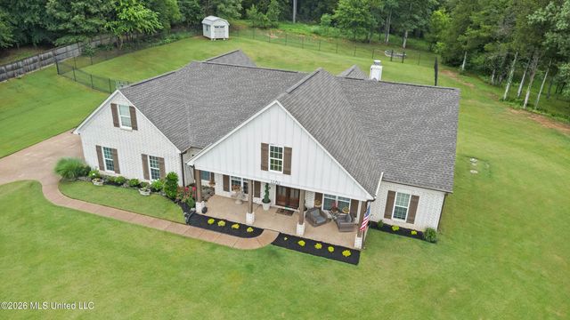 11752 Hidden Acres Drive, Byhalia, MS 38611