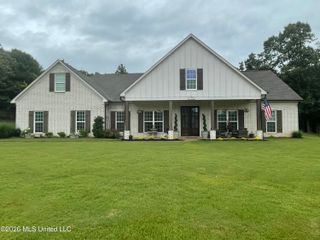 11752 Hidden Acres Drive, Byhalia, MS 38611