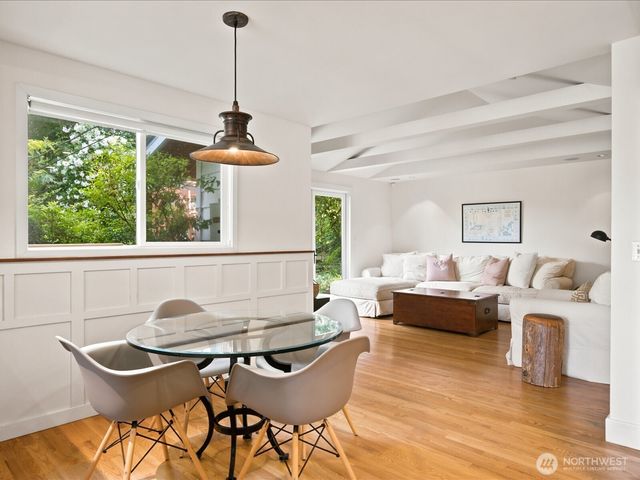 12428 68th Avenue NE, Kirkland, WA 98034