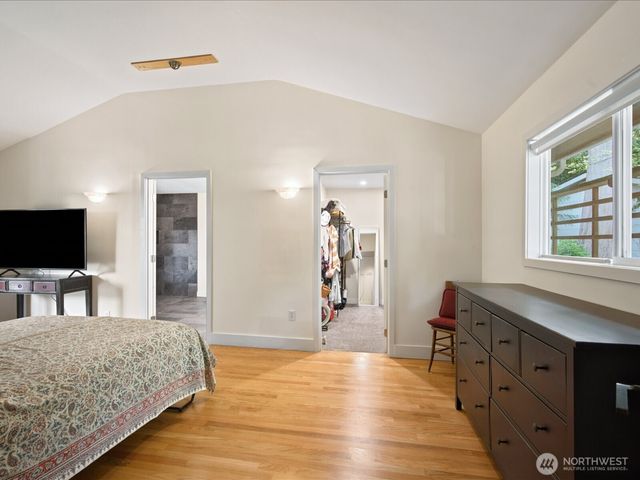 12428 68th Avenue NE, Kirkland, WA 98034