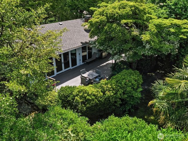 12428 68th Avenue NE, Kirkland, WA 98034
