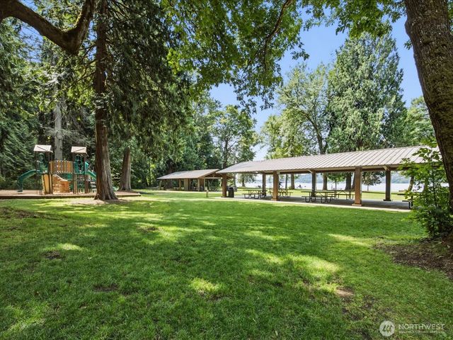 12428 68th Avenue NE, Kirkland, WA 98034