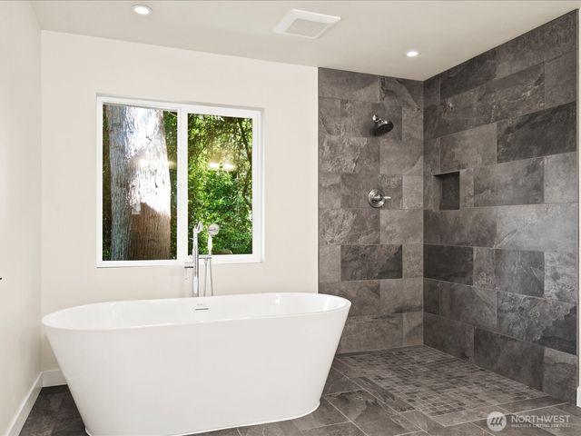 12428 68th Avenue NE, Kirkland, WA 98034
