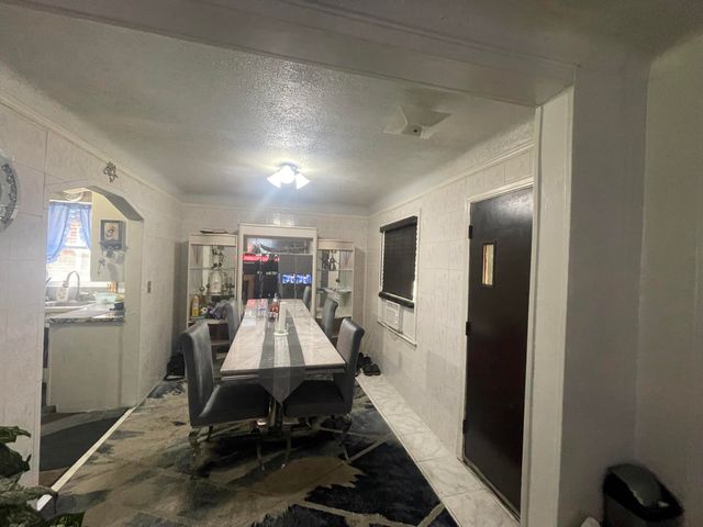 6344 Grandmont Avenue, Detroit City, MI 48228