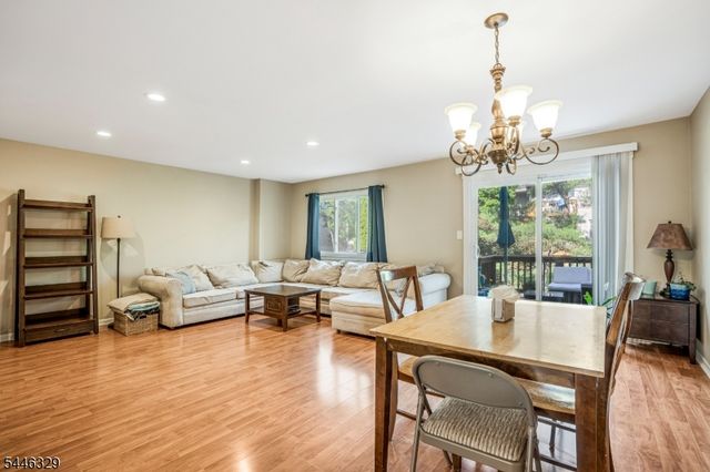 868 Robin Rd, Hillsborough Twp., NJ 08844