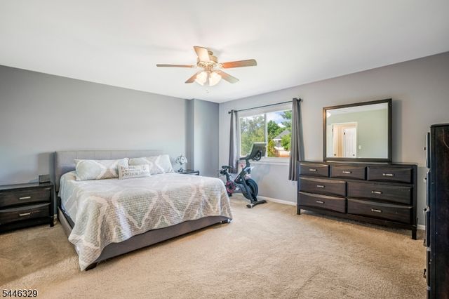 868 Robin Rd, Hillsborough Twp., NJ 08844