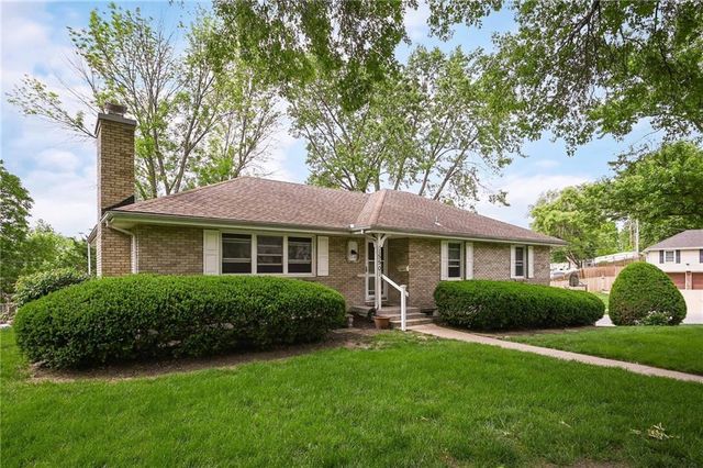15501 E 44th Terrace S, Independence, MO 64055