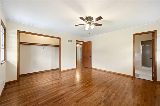 15501 E 44th Terrace S, Independence, MO 64055