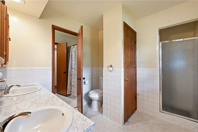 15501 E 44th Terrace S, Independence, MO 64055