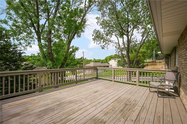 15501 E 44th Terrace S, Independence, MO 64055