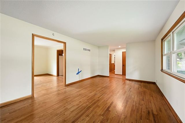 15501 E 44th Terrace S, Independence, MO 64055