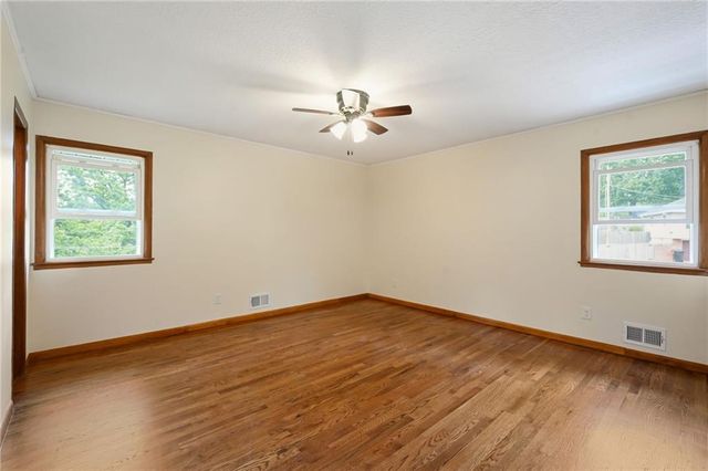 15501 E 44th Terrace S, Independence, MO 64055