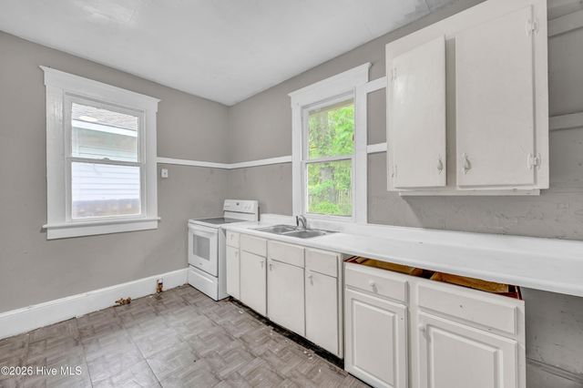 1219 S 4th Street, Wilmington, NC 28401