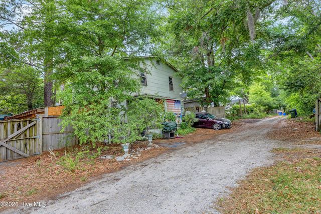 1219 S 4th Street, Wilmington, NC 28401