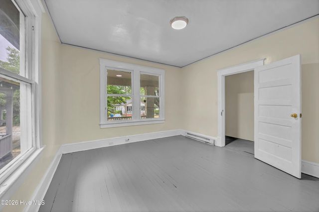 1219 S 4th Street, Wilmington, NC 28401
