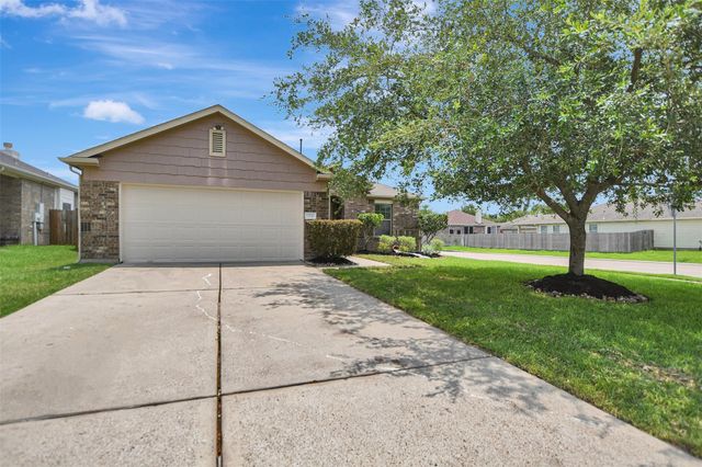 114 Mustang Stampede Drive, La Marque, TX 77568