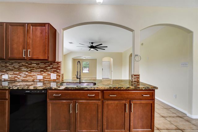 114 Mustang Stampede Drive, La Marque, TX 77568