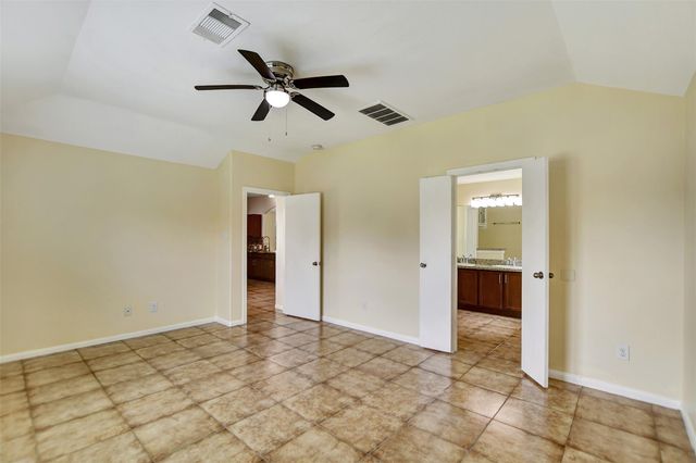 114 Mustang Stampede Drive, La Marque, TX 77568