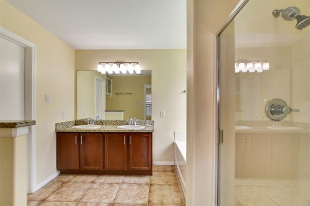 114 Mustang Stampede Drive, La Marque, TX 77568