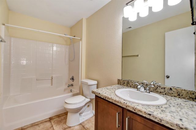 114 Mustang Stampede Drive, La Marque, TX 77568